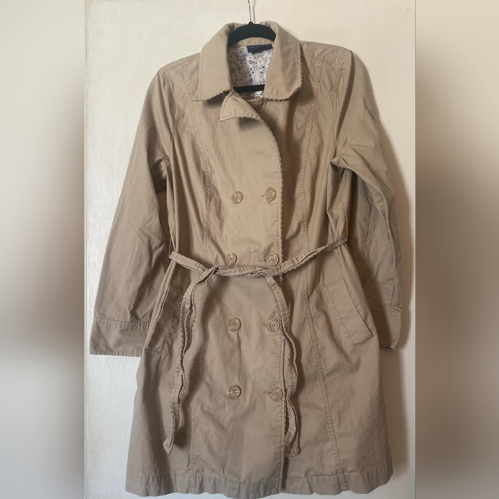 Ladies belted trench coat